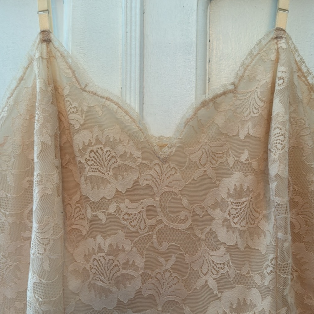 Vintage 1940s vanity fair lace slip - Picture 4 of 5